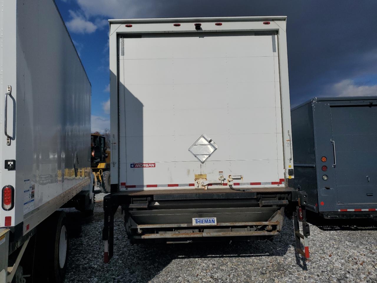 2018 International 4000 series VIN 1HTMMMMN7JH098419 COPART salvage auction — Hail, MO - CERTIFICATE OF TITLE (P), sold $10,900 on 2025-12-01 (photo 6)