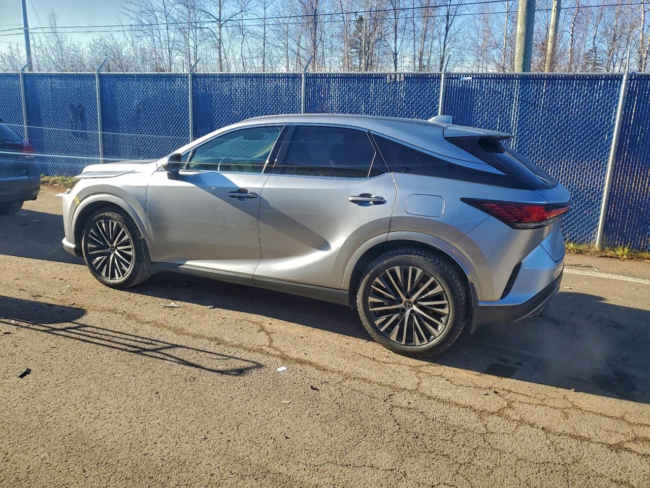 2025 Lexus RX 350h VIN 2T2BBMCA8SC094969 COPART salvage auction — Front End, NS - SALVAGE TITLE, sold $49,250 on 2026-01-22 (photo 2)