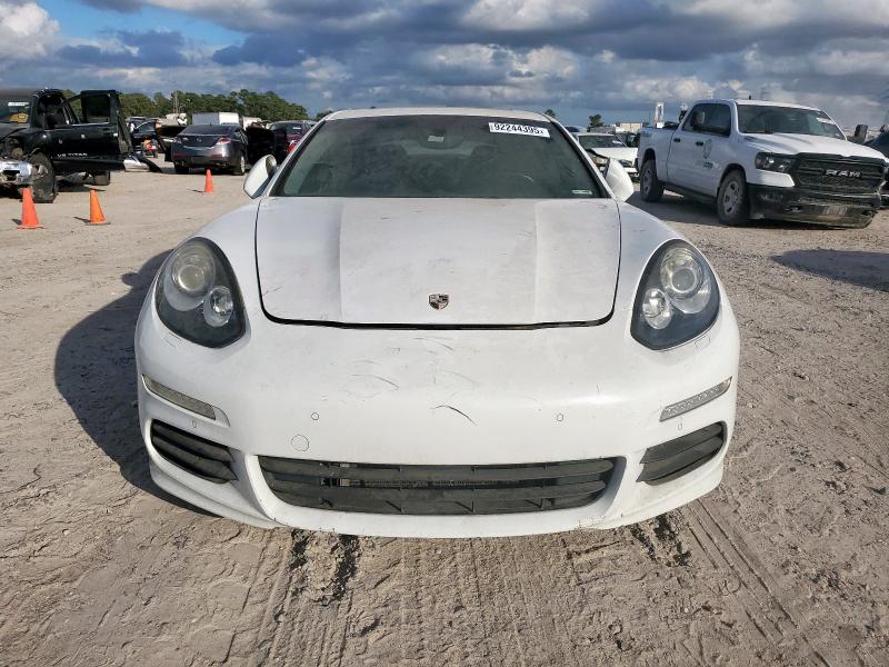 2014 Porsche Panamera VIN WP0AD2A70EL044747 COPART salvage auction — MINOR DENT/SCRATCHES, FL - CERT OF TITLE-MANUF BUY BACK, sold $3,800 on 2026-07-31 (photo 5)