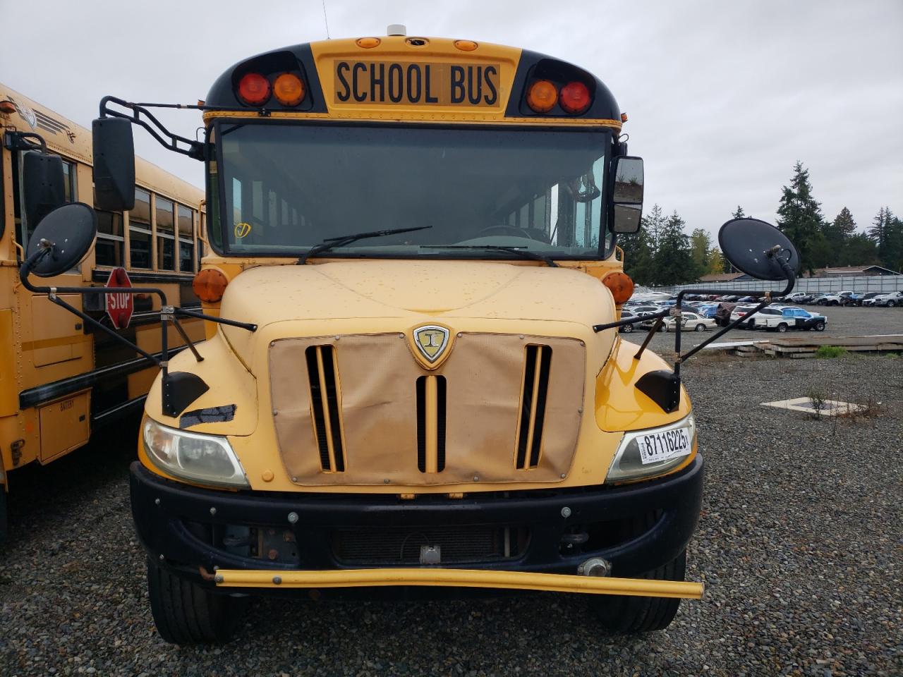 2009 Ic Corporation Ce Series School VIN 4DRBUSKN19B102101 COPART salvage auction — Minor Dent/Scratches, WA - VEHICLE CERT OF OWNERSHIP-TITL, sold $1,000 on 2026-07-08 (photo 9)