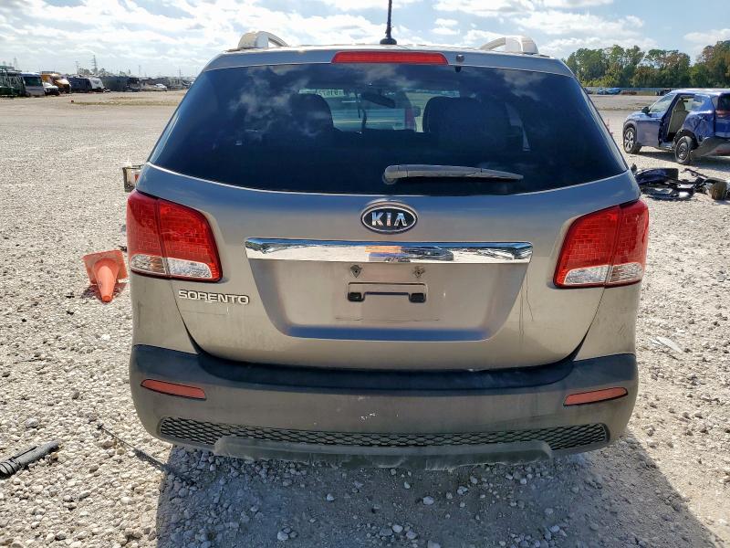 2011 Kia Sorento VIN 5XYKT4A29BG067202 COPART salvage auction — SIDE, Tx - Salvage Vehicle Title, sold $850 on 2026-07-10 (photo 6)