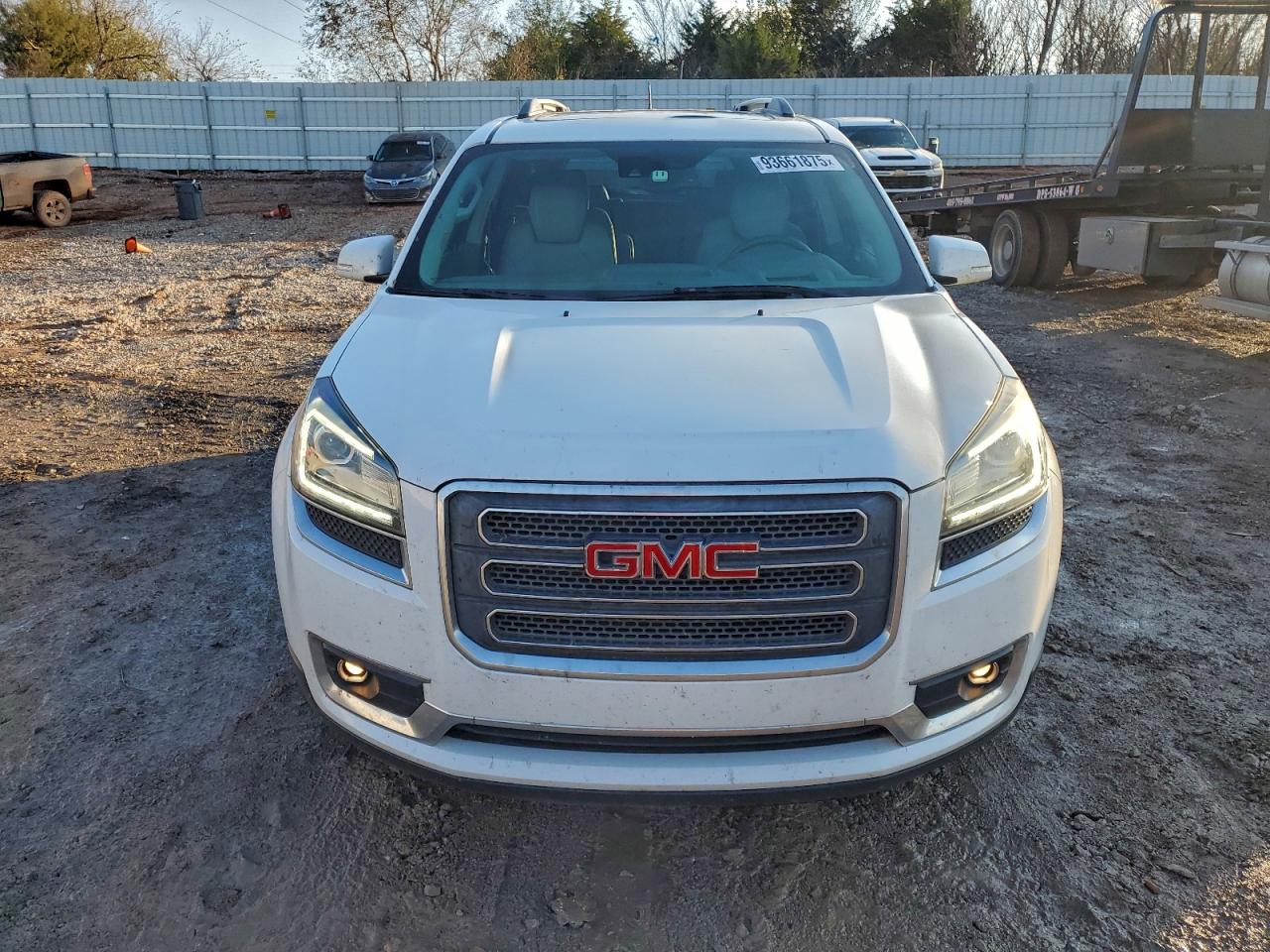 2017 GMC Acadia VIN 1GKKRSKD3HJ213917 COPART salvage auction — Rear End, OK - CERT OF TITLE-SALVAGE, sold $1,750 on 2026-07-09 (photo 5)