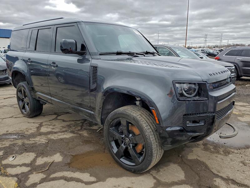 2025 Land rover Defender VIN SALEWFFE8S2426965 COPART salvage auction — WATER/FLOOD, Mi - Scrap Cert Of Title-Flood Veh, sold $35,250 on 2026-07-14 (photo 4)
