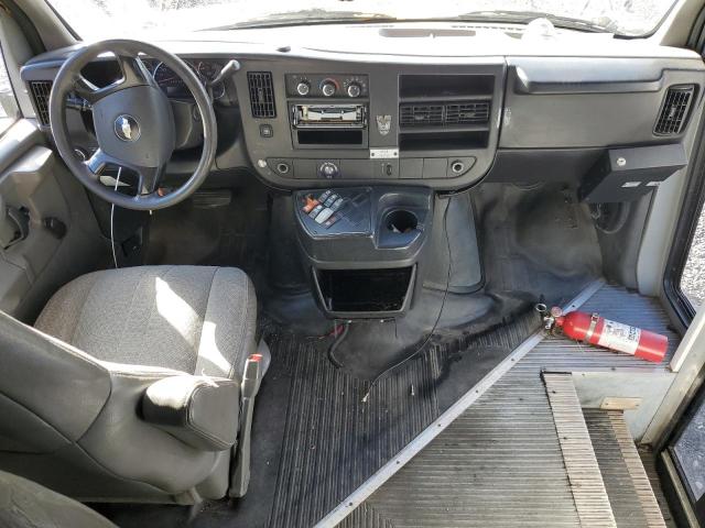 2011 Chevrolet Bus VIN 1GBHG31C391155775 COPART salvage auction — MINOR DENT/SCRATCHES, NY - CERTIFICATE OF TITLE, sold $2,500 on 2026-07-09 (photo 8)