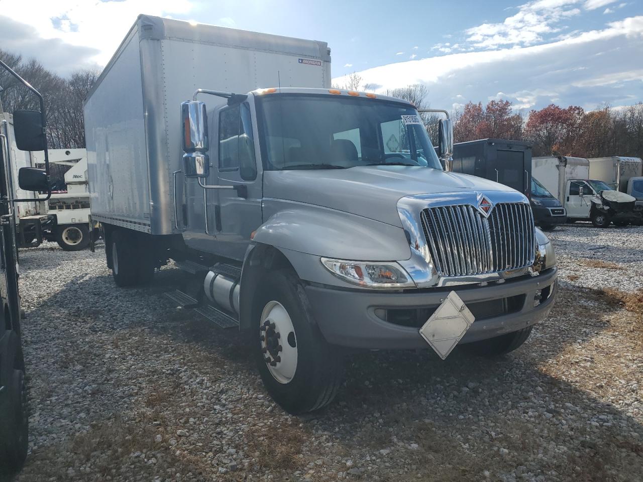 2018 International 4000 series VIN 1HTMMMMN7JH098419 COPART salvage auction — Hail, MO - CERTIFICATE OF TITLE (P), sold $10,900 on 2025-12-01 (photo 4)