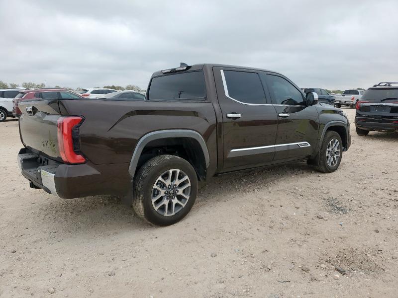 2025 Toyota Tundra VIN 5TFMA5DB7SX305948 COPART salvage auction — Side, TX - SALVAGE VEHICLE TITLE, sold $29,500 on 2025-12-31 (photo 3)