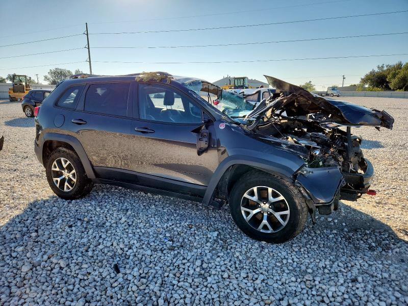 2015 Jeep Cherokee VIN 1C4PJMBS4FW502467 COPART salvage auction — ALL OVER, Tx - Salvage Vehicle Title, sold $800 on 2026-07-02 (photo 4)