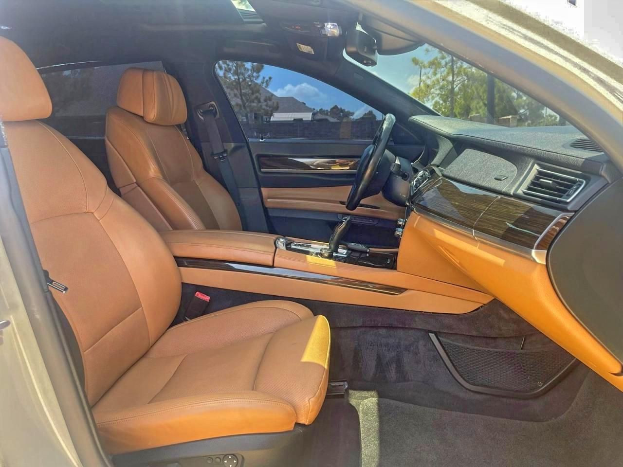 2010 BMW 7er VIN WBAKB8C58ACY64395 COPART salvage auction — Damage History, CA - SALVAGE CERTIFICATE (P), sold $22,800 on 2025-12-19 (photo 5)