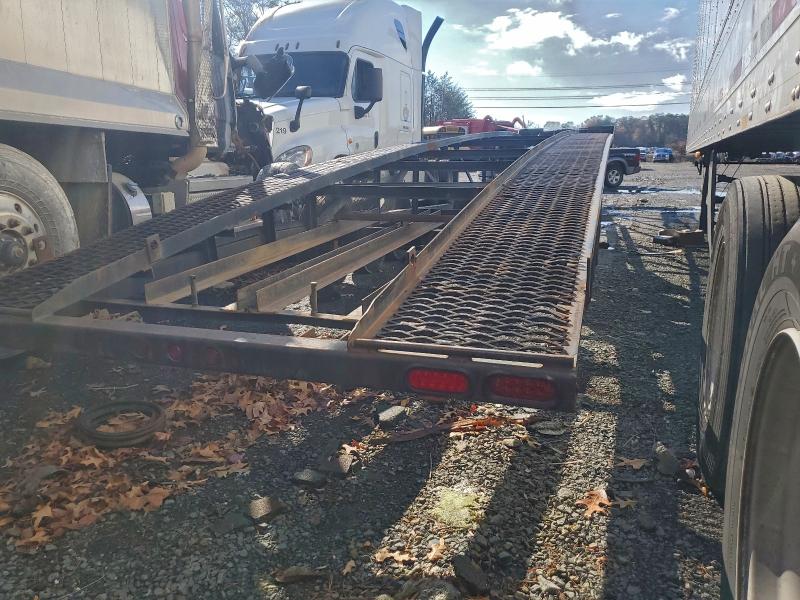 2017 Kaufman Cartrailer VIN 5VGFW5031HL004344 COPART salvage auction — FRAME DAMAGE, MD - CERT OF SALVAGE < 75% DAMAGE, sold $3,350 on 2026-07-28 (photo 4)