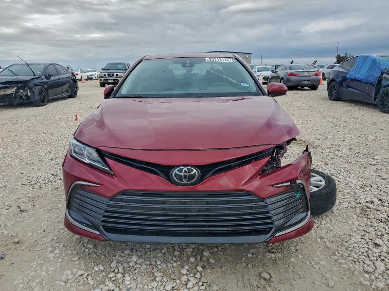2022 Toyota Camry VIN 4T1C11AK4NU678066 COPART salvage auction — SIDE, Tx - Salvage Vehicle Title, sold $4,700 on 2026-07-02 (photo 5)