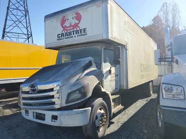 2015 Hino 258/268 VIN 5PVNJ8JV1F4S58329 COPART salvage auction — NORMAL WEAR, NC - DEALER ONLY CLEAN TITLE, sold $2,650 on 2026-07-08 (photo 1)