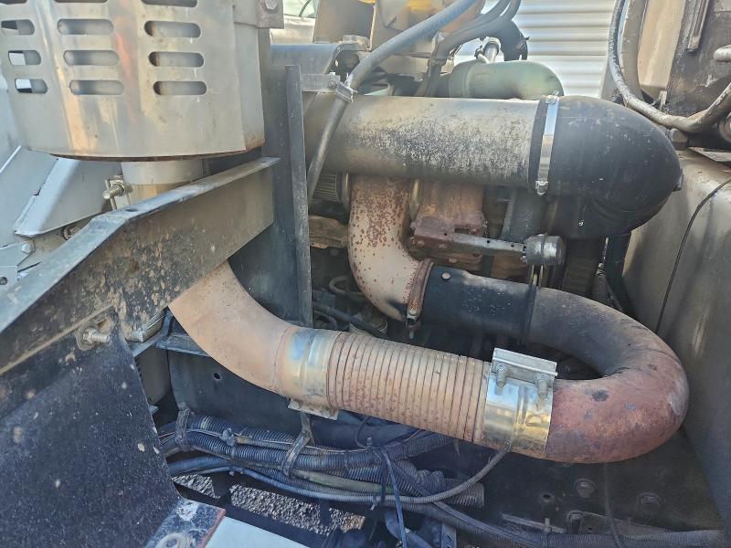 1999 Volvo Xpeditor w VIN 4VMHCLHE7XN794847 COPART salvage auction — FRONT END, Fl - Certificate Of Destruction (P), sold $975 on 2026-07-29 (photo 7)