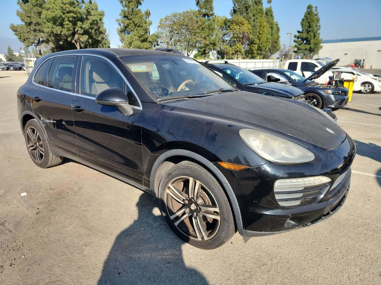 2011 Porsche Cayenne VIN WP1AA2A2XBLA07485 COPART salvage auction — Mechanical, CA - CERT OF TITLE-SALVAGED, sold $1,250 on 2026-06-30 (photo 4)
