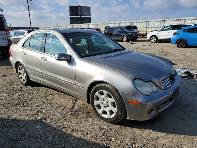 2006 Mercedes-benz C-klasse VIN WDBRF92J26F781544 COPART salvage auction — FRONT END, Va - Cert Of Title - Salvage, sold $350 on 2026-08-21 (photo 4)