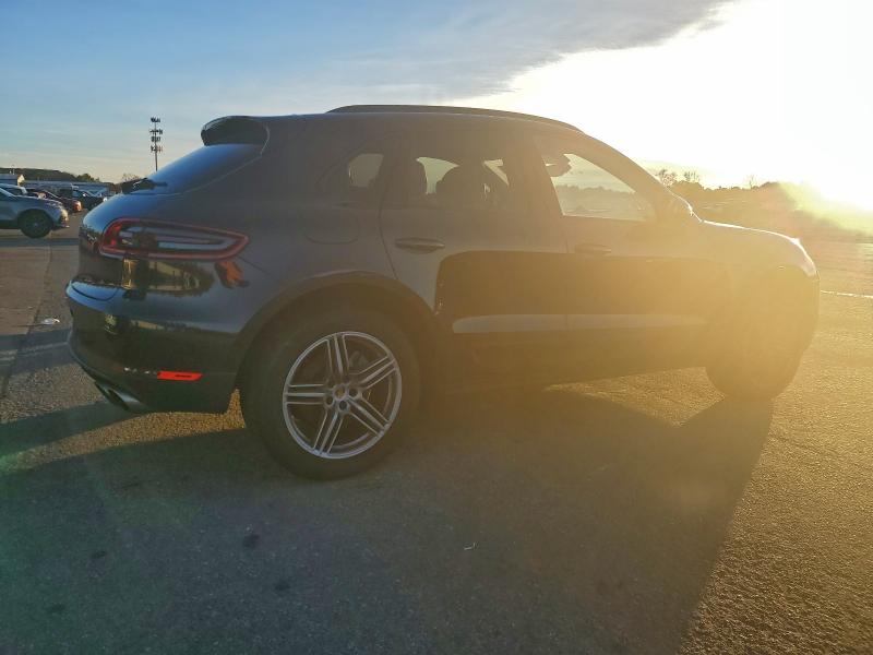 2018 Porsche Macan VIN WP1AB2A53JLB39588 COPART salvage auction — WATER/FLOOD, Ny - Mv907A-Parts Only W/Lienholder, sold $6,300 on 2026-07-13 (photo 3)