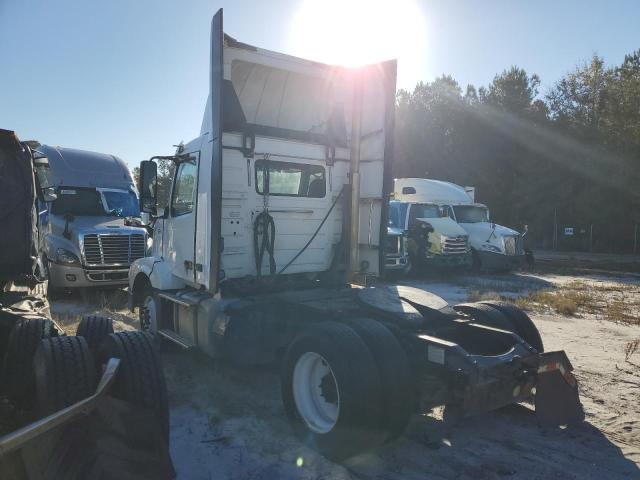2017 Volvo VIN 4V4N39TG3HN987979 COPART salvage auction — MECHANICAL, In - Certificate Of Title, sold $5,000 on 2026-08-04 (photo 3)