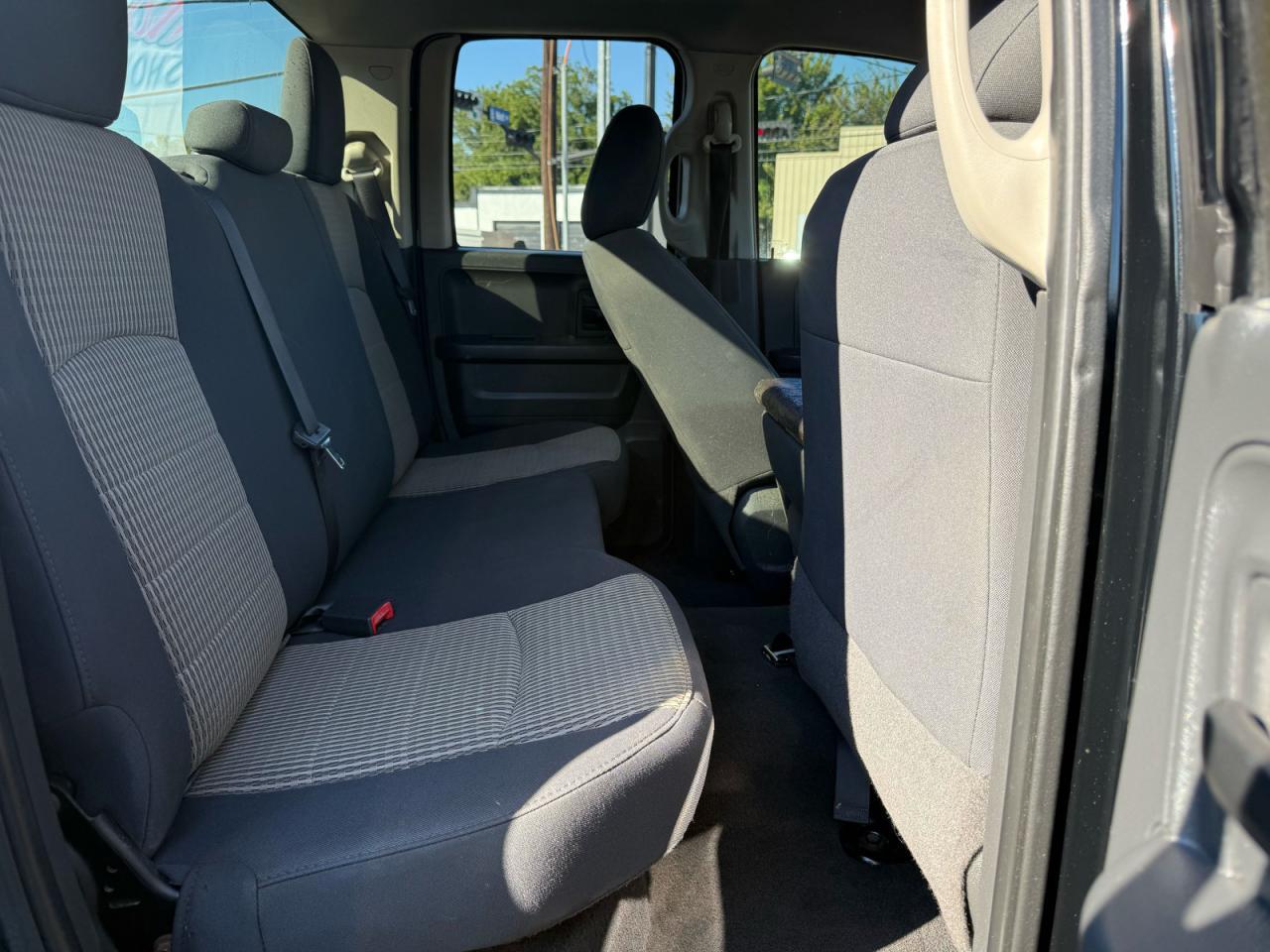 2012 Dodge Ram VIN 1C6RD6FT3CS139068 COPART salvage auction — Minor Dent/Scratches, TX - CERTIFICATE OF TITLE (P), sold $10,600 on 2025-12-03 (photo 6)