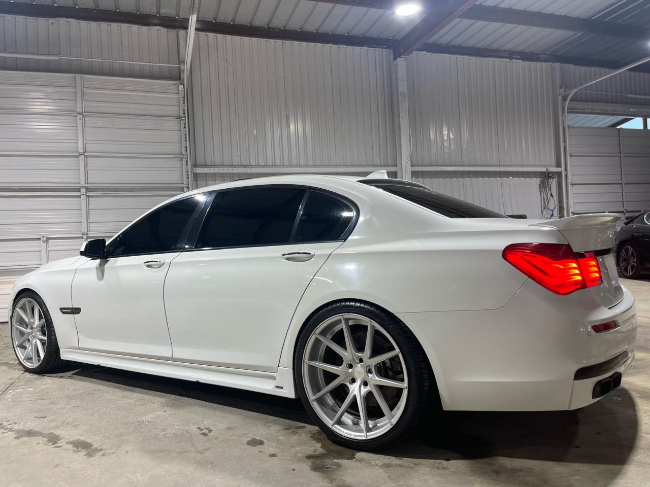 2010 BMW 7er VIN WBAKB8C58ACY64395 COPART salvage auction — Normal Wear, CA - SALVAGE CERTIFICATE (P), sold $23,400 on 2025-11-25 (photo 3)
