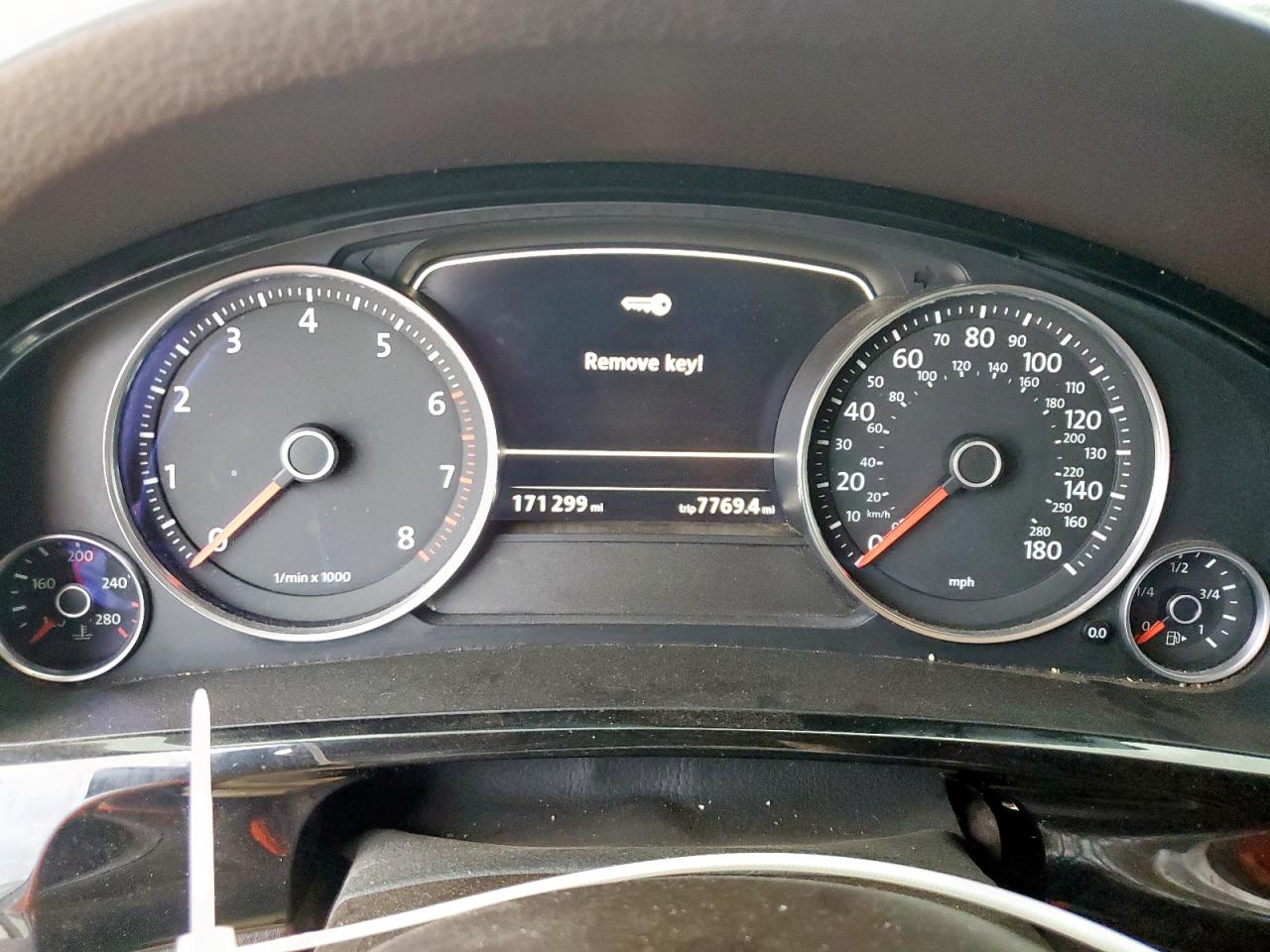 2016 Volkswagen Touareg VIN WVGEF9BP9GD000516 COPART salvage auction — Side, TX - CERTIFICATE OF TITLE, sold $800 on 2026-07-09 (photo 9)