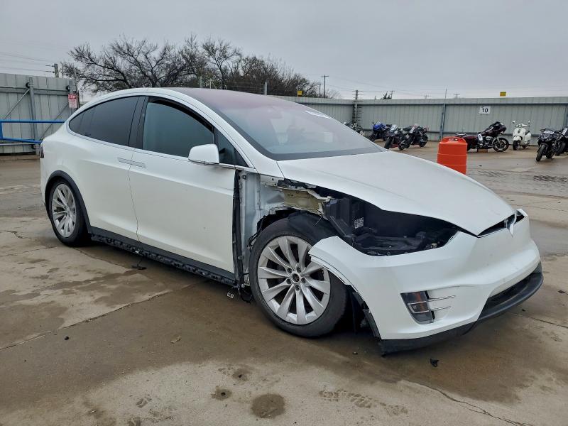 2020 Tesla Model x VIN 5YJXCDE2XLF271970 COPART salvage auction — UNDERCARRIAGE, Tx - Salvage Vehicle Title, sold $11,000 on 2026-07-08 (photo 4)