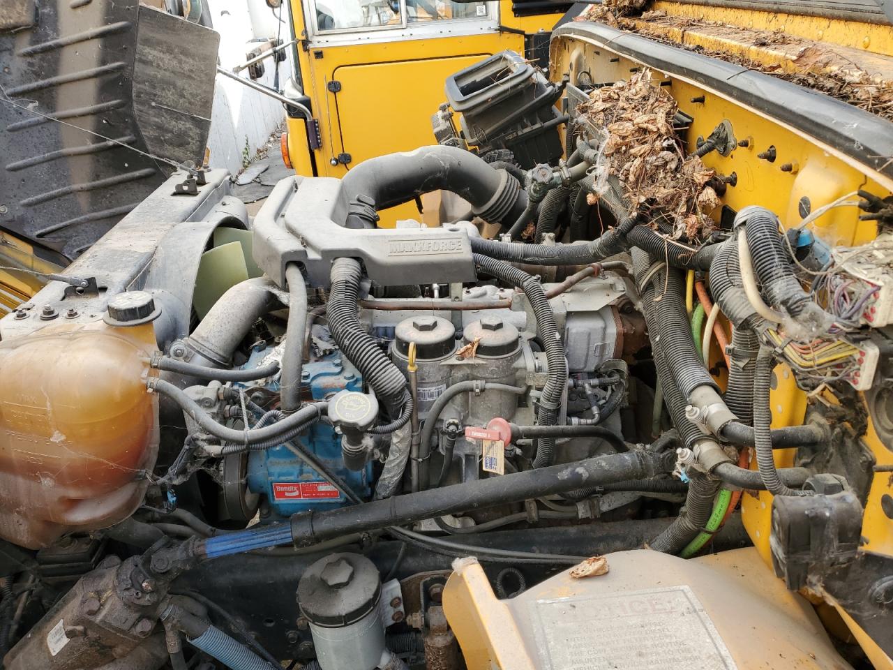 2013 Ic Corporation Ce Series School VIN 4DRBUSKN8DB301140 COPART salvage auction — Minor Dent/Scratches, IA - CERTIFICATE OF TITLE, sold $1,200 on 2026-07-08 (photo 7)