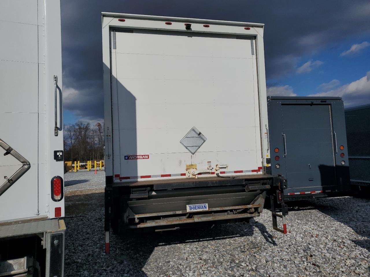 2018 International 4000 series VIN 1HTMMMMN7JH098419 COPART salvage auction — Hail, MO - CERTIFICATE OF TITLE (P), sold $10,900 on 2025-12-01 (photo 2)