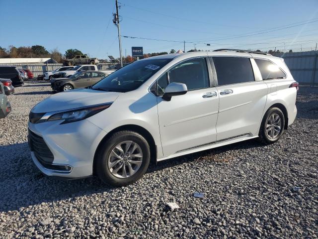 2022 Toyota Sienna VIN 5TDYRKEC1NS101558 COPART salvage auction — REAR END, Al - Cert Of Title-Salvage Title, sold $2,600 on 2026-07-28 (photo 1)