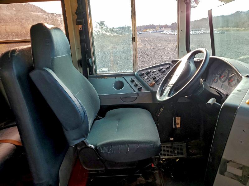 2011 Icrp VIN 4DRBUAAN0BB282835 COPART salvage auction — NORMAL WEAR, NY - CERTIFICATE OF TITLE, sold $1,400 on 2026-07-09 (photo 5)
