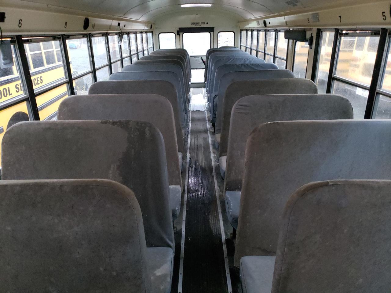 2009 Ic Corporation Ce Series School VIN 4DRBUSKN39B102097 COPART salvage auction — Minor Dent/Scratches, WA - VEHICLE CERT OF OWNERSHIP-TITL, sold $1,000 on 2026-07-08 (photo 6)