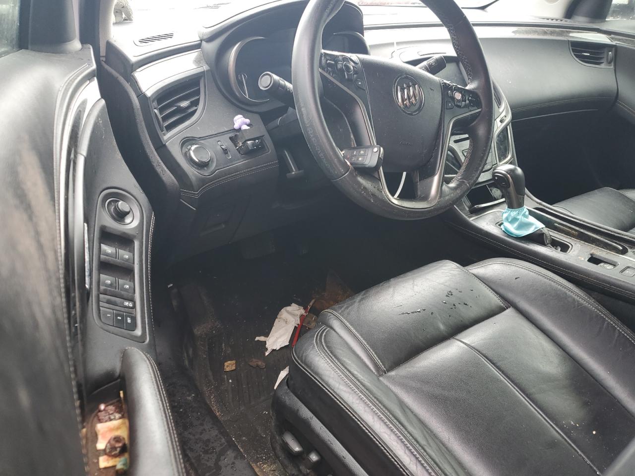 2014 Buick Lacrosse VIN 1G4GB5G32EF102437 COPART salvage auction — WATER/FLOOD, LA - CERT OF TITLE-SALVAGE FLOOD, sold $1,250 on 2025-02-13 (photo 8)