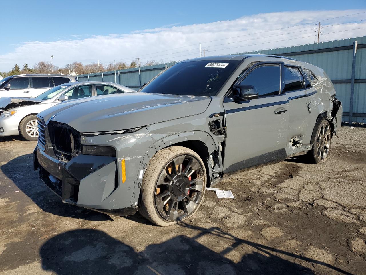 2024 BMW XM VIN 5YM23CS00R9V38387 — COPART salvage auction photo
