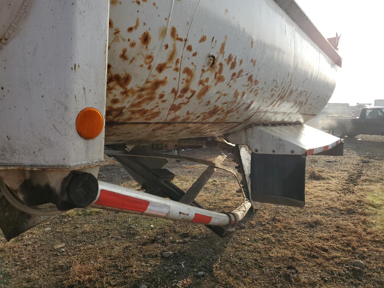 1992 Unknown Unknown VIN 1RESC6204NC921320 COPART salvage auction — Rollover, CA - NON-REPAIRABLE VEHICLE CERT, sold $825 on 2026-06-05 (photo 5)