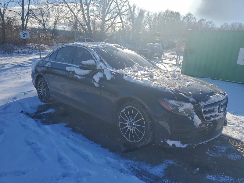 2018 Mercedes-benz VIN WDDZF4KB0JA338043 COPART salvage auction — WATER/FLOOD, Ny - Mv907A-Flood Salvage, sold $5,200 on 2026-07-02 (photo 4)
