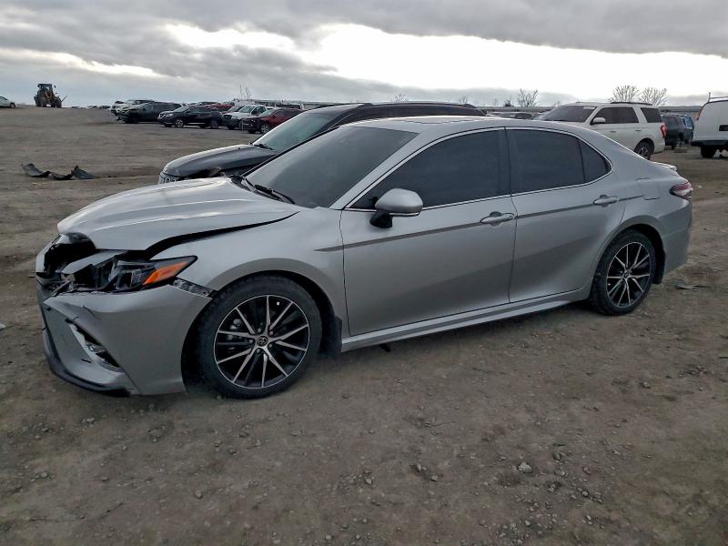 2022 Toyota Camry VIN 4T1S31AK1NU576150 COPART salvage auction — FRONT END, Other, sold $9,400 on 2026-07-09 (photo 1)