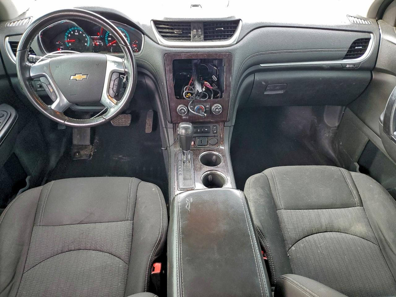 2015 Chevrolet Traverse VIN 1GNKVGKD9FJ177353 COPART salvage auction — Rear End, KY - CERT OF TITLE-SALVAGE, sold $625 on 2026-07-01 (photo 8)