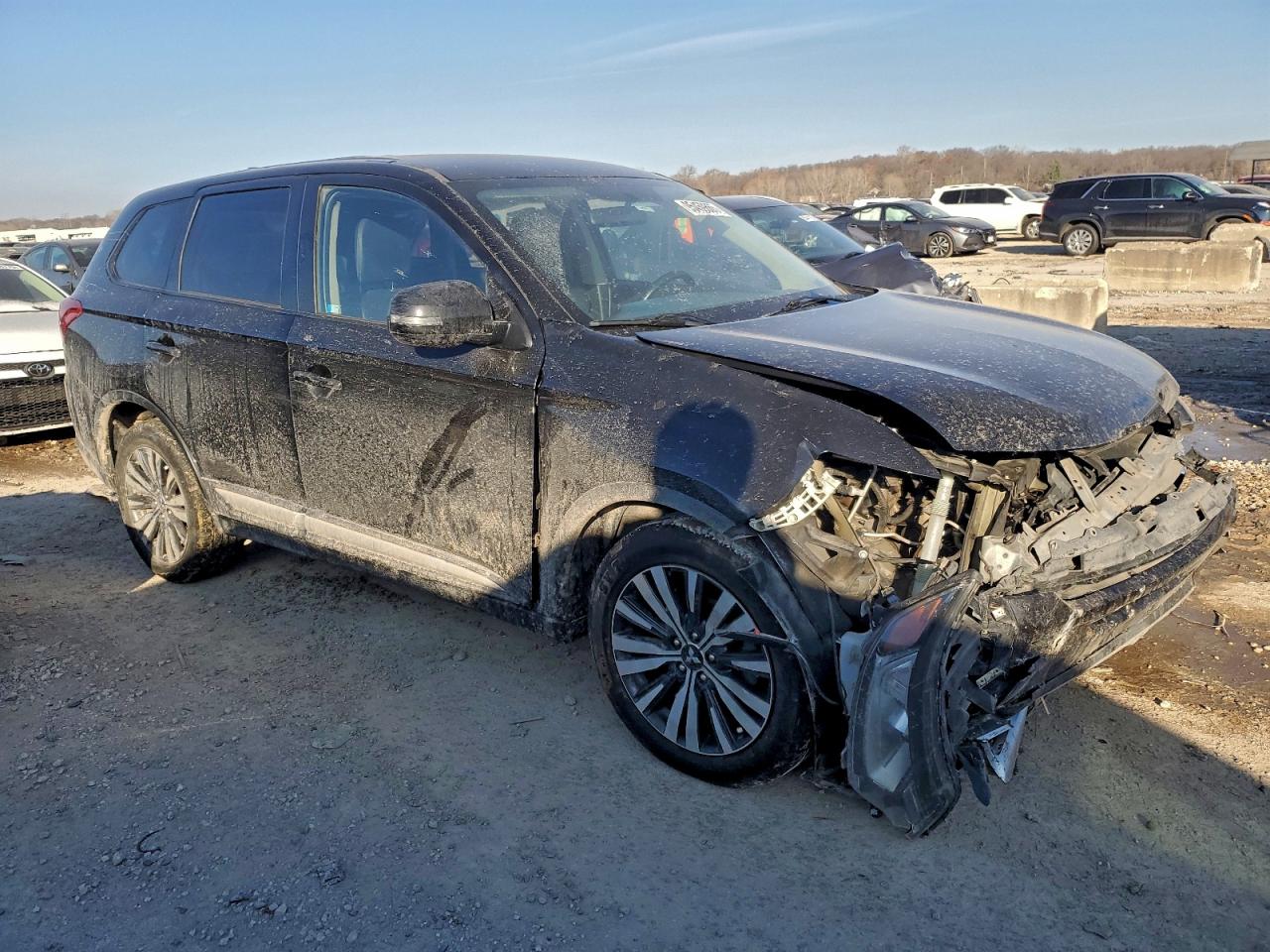 2019 Mitsubishi Outlander VIN JA4AZ3A36KZ044663 COPART salvage auction — Front End, MO - SALVAGE CERTIFICATE OF TITLE, sold $2,100 on 2026-07-07 (photo 4)