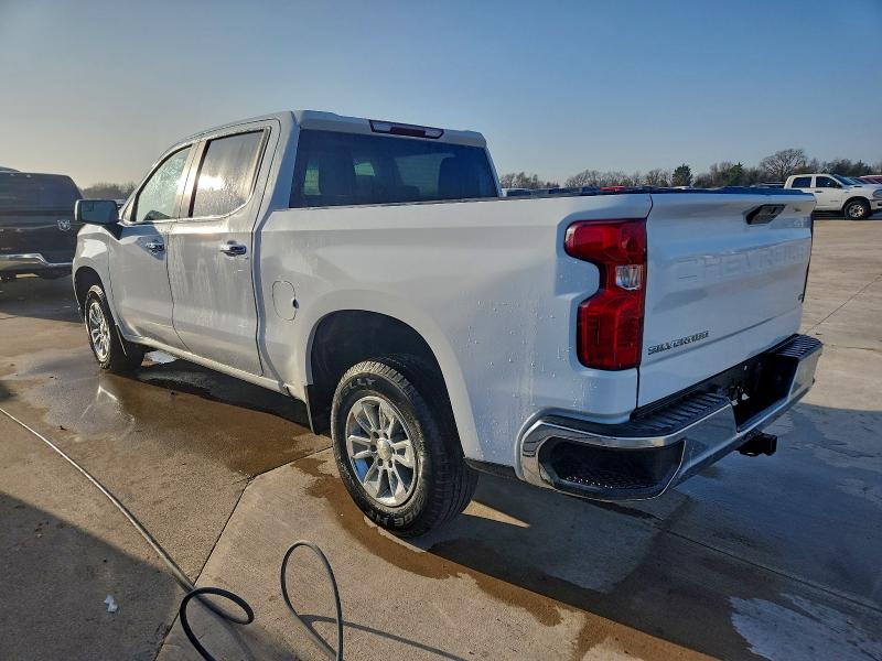 2021 Chevrolet Silverado 1500 VIN 1GCPWCEDXMZ238885 COPART salvage auction — MINOR DENT/SCRATCHES, Tx - Certificate Of Title, sold $16,300 on 2026-07-28 (photo 2)