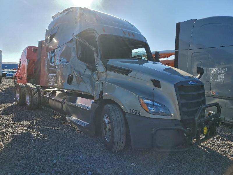 2020 VIN 3AKJHHDR9LSLM5483 COPART salvage auction — ROLLOVER, MO - SALVAGE CERTIFICATE OF TITLE, sold $3,800 on 2026-07-09 (photo 1)