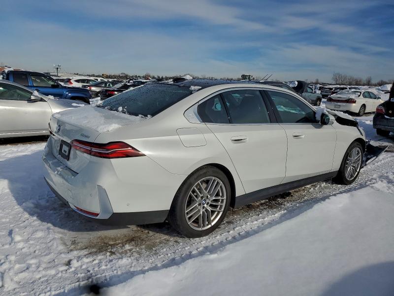 2024 BMW 5er VIN WBA53FJ05RCR89632 COPART salvage auction — FRONT END, IL - SALVAGE CERTIFICATE, sold $25,750 on 2026-07-07 (photo 3)
