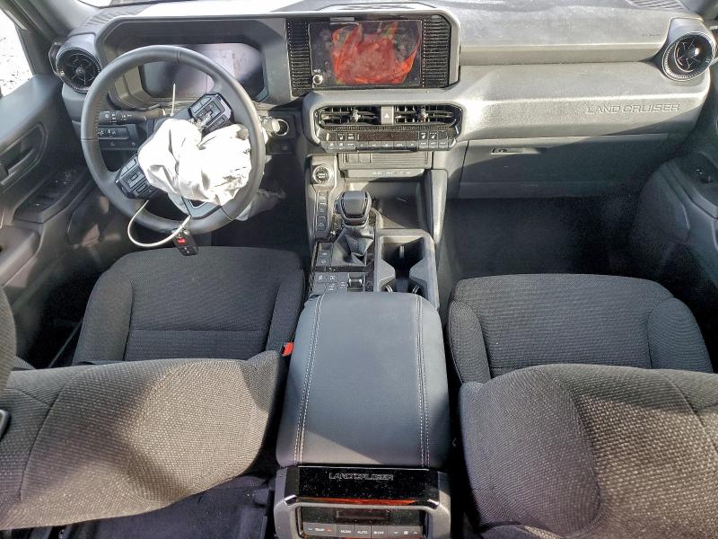 2025 Toyota Land cruiser VIN JTEABFAJ8SK023361 COPART salvage auction — Front End, NC - SALVAGE CERTIFICATE OF TITLE, sold $25,250 on 2026-01-26 (photo 8)