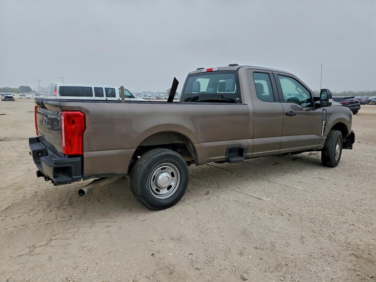 2023 Ford F-350 VIN 1FT8X3AA6PED85083 COPART salvage auction — Front End, MO - SALVAGE CERTIFICATE OF TITLE, sold $7,100 on 2026-07-02 (photo 3)