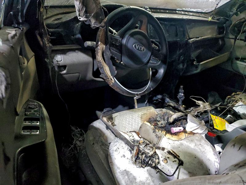 2017 Kia Optima hybrid VIN KNAGV4LD8H5008963 COPART salvage auction — BURN, Mo - Salvage Certificate Of Title, sold $70 on 2026-07-27 (photo 8)