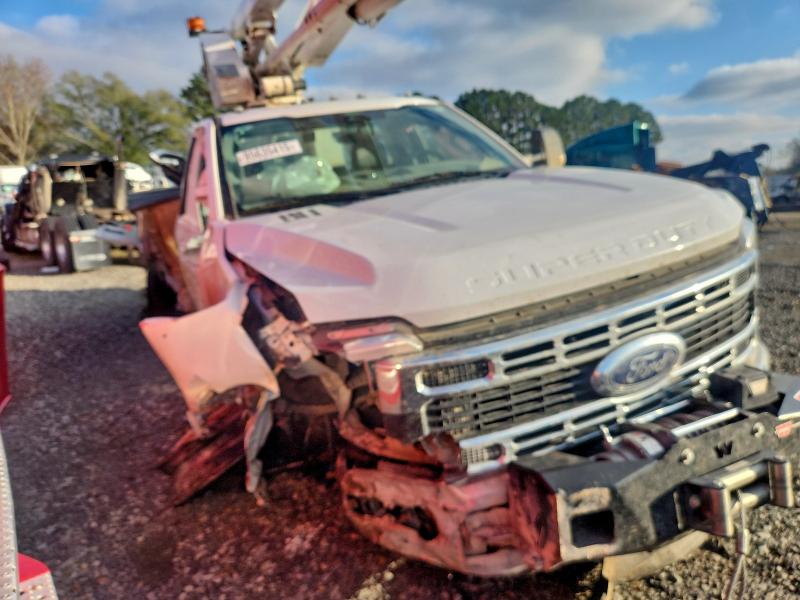 2024 Ford F-550 super duty VIN 1FDUF5HT9RDA06733 COPART salvage auction — SIDE, MS - CERTIFICATE OF TITLE, sold $17,200 on 2026-07-29 (photo 4)