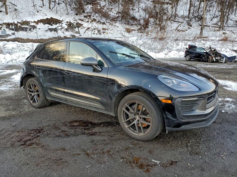 2024 Porsche Macan VIN WP1AA2A54RLB05299 COPART salvage auction — REAR END, Ny - Cert Of Title-Salvage, sold $18,400 on 2026-08-10 (photo 4)