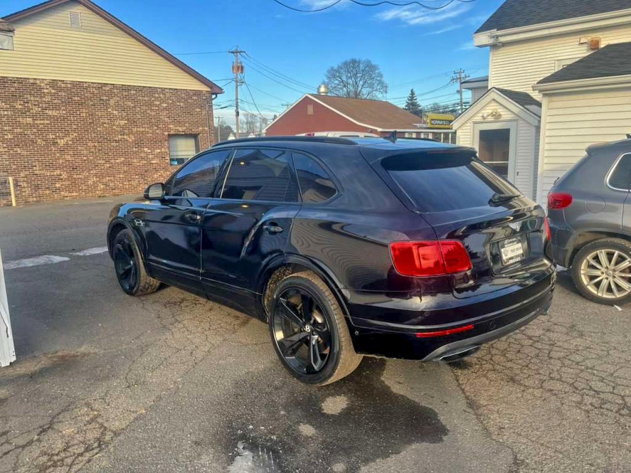 2017 Bentley Bentayga VIN SJAAC2ZV4HC016056 COPART salvage auction — Mechanical, IL - CERTIFICATE OF TITLE (P), sold $43,400 on 2026-06-22 (photo 2)