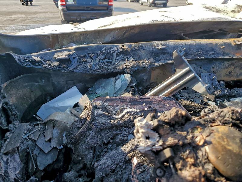2020 Kia Sorento VIN 5XYPGDA55LG697241 COPART salvage auction — BURN, PA - CERTIFICATE OF SALVAGE, sold $125 on 2026-07-14 (photo 9)