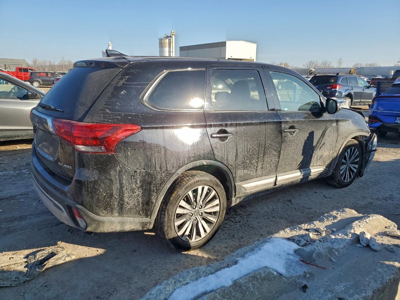 2019 Mitsubishi Outlander VIN JA4AZ3A36KZ044663 COPART salvage auction — Front End, MO - SALVAGE CERTIFICATE OF TITLE, sold $2,100 on 2026-07-07 (photo 3)