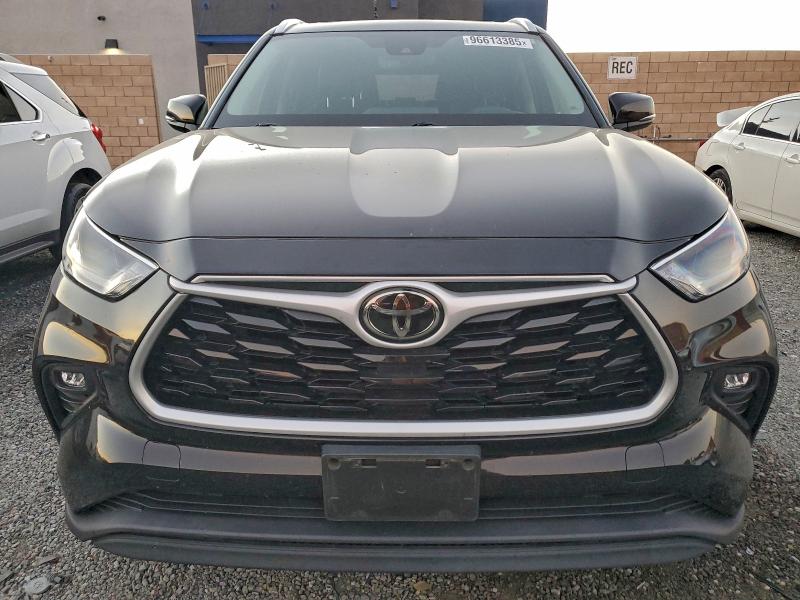 2021 Toyota Highlander VIN 5TDHZRAH0MS039109 COPART salvage auction — REAR END, Ca - Salvage Certificate, sold $20,400 on 2026-07-08 (photo 5)
