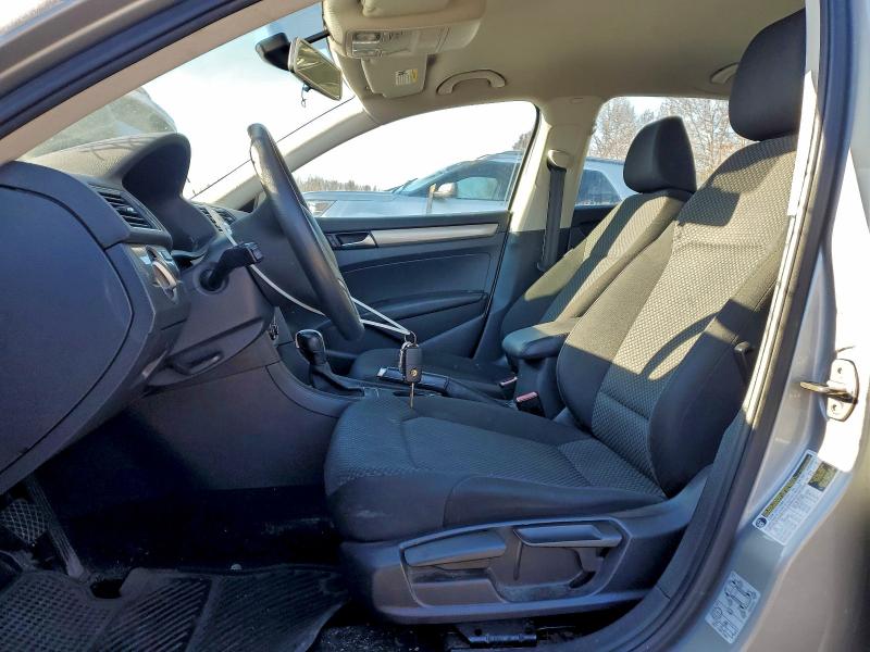 2014 Volkswagen Passat VIN 1VWAT7A35EC111689 COPART salvage auction — NORMAL WEAR, Salvage Title, sold $125 on 2026-08-28 (photo 7)