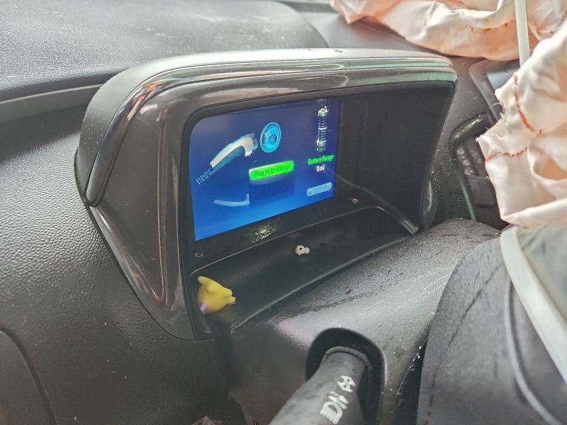 2013 Chevrolet Volt VIN 1G1RH6E45DU133472 COPART salvage auction — FRONT END, Other, sold $125 on 2026-07-20 (photo 9)